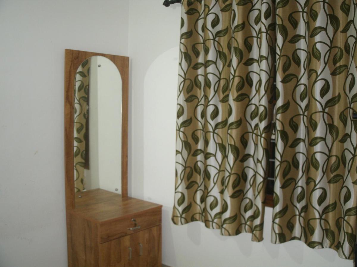 Jacaranda Holiday Home Kochi Exteriör bild